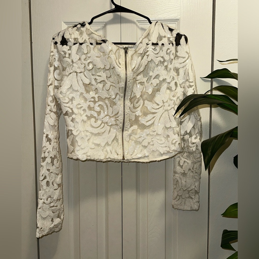 Naked Wardrobe White Lace Crop Blouse lace sequined crop top - Picture 4 of 4